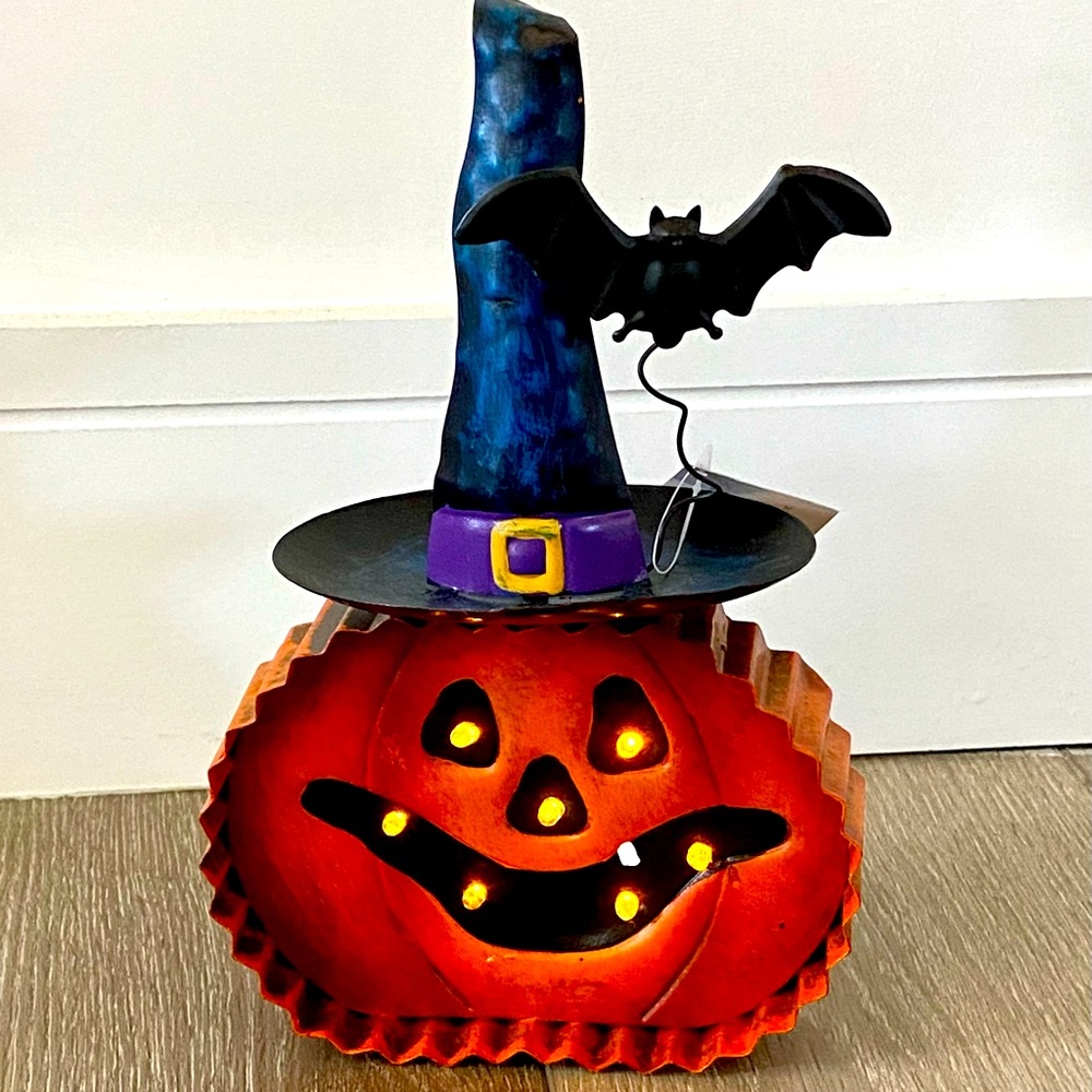 Pumpkin with Witch Hat & Bat Lantern